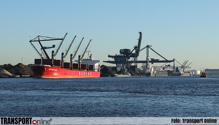 Overslag Noordzeekanaal-havens ruim 10 procent lager door coronacrisis