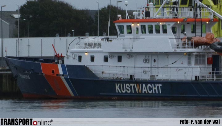 Kustwacht redt twee vissers bij Wijk aan Zee