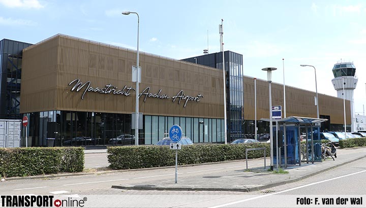 Aangifte tegen Limburgs vliegveld om ontbrekende vergunning
