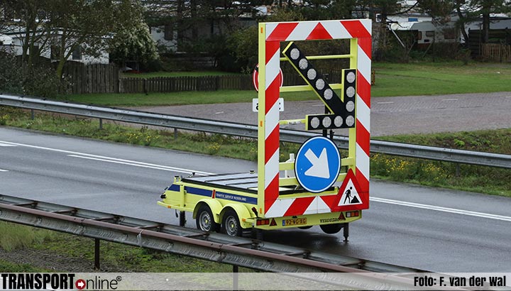 Vrachtwagen rijdt op mobiele wegafzetting op Belgische E19 [+foto]