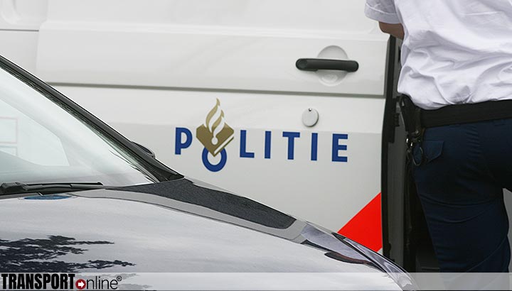 Politie onderzoekt auto, mogelijk van overvallers Amsterdam