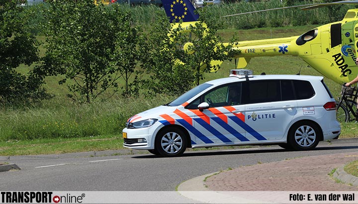 Dode en gewonde in Friesland bij eenzijdig ongeval Tzummarum