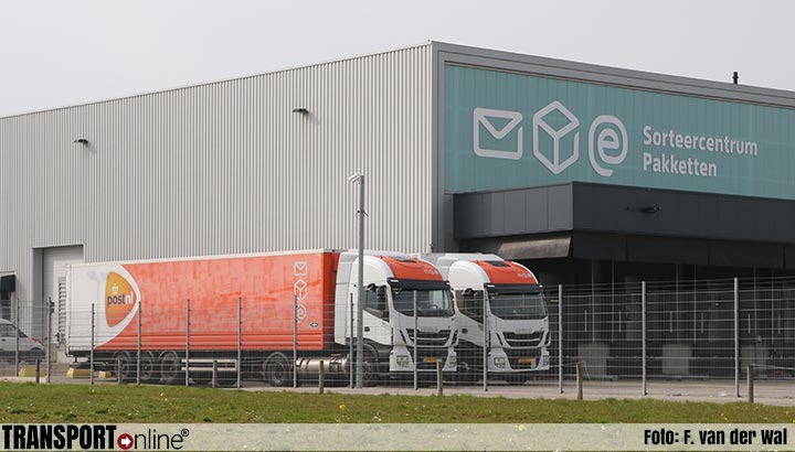 PostNL meldt cao-akkoord met twee bonden voor onder meer vrachtwagenchauffeurs en dc-personeel