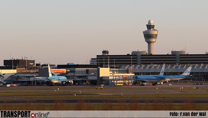 Verkeer op luchthavens valt stil tijdens Dodenherdenking