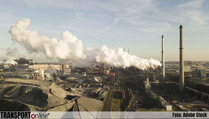 Brand op terrein Tata Steel in Velsen-Noord [+foto&video]