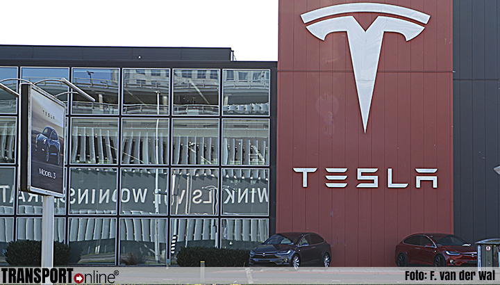 Logistieke problemen zitten leveringen Tesla in de weg
