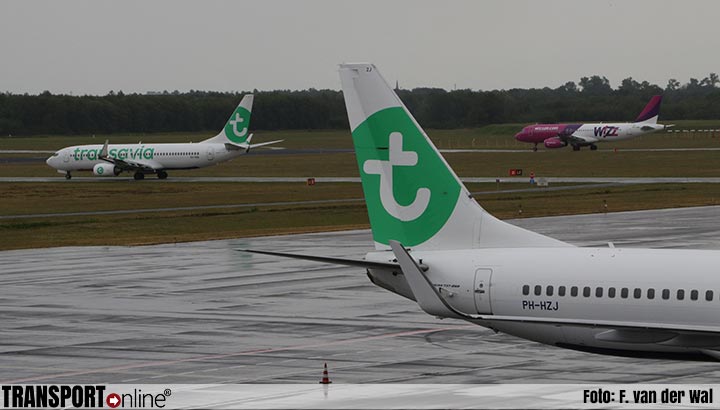Luchtvaartmaatschappij Transavia gebruikt stagiairs als werknemers