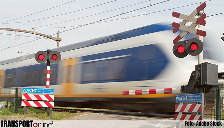 Treinen rondom Schiphol rijden weer volgens planning na storing
