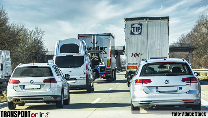 Duitse vrachtwagenchauffeurs willen woensdag verkeerschaos veroorzaken uit protest tegen hoge brandstofprijzen [+foto's]