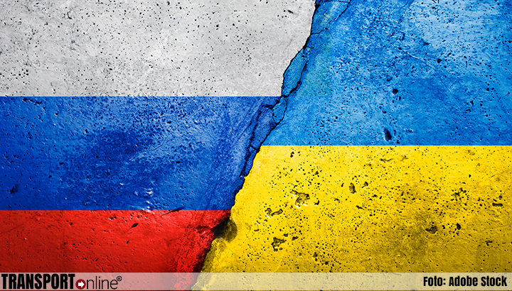 Dronken Oekraïense chauffeur ruziet over oorlog na Russische vlag achter voorruit