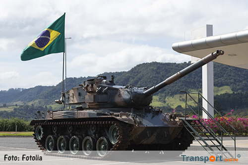 Braziliaans leger moet wegblokkades van vrachtwagenchauffeurs opruimen [+foto]
