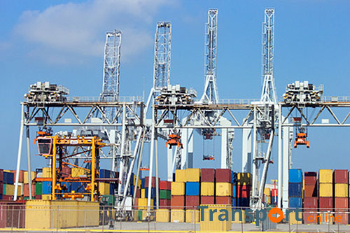 Groei containeroverslag Rotterdam zet door in eerste kwartaal 2018