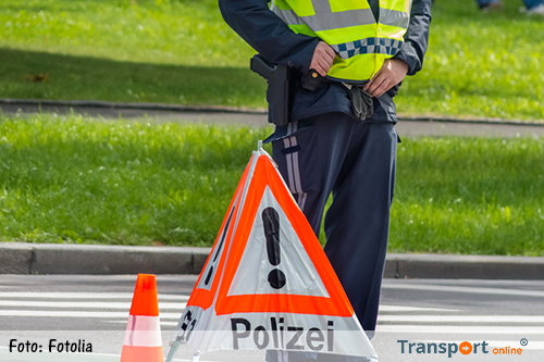Duitse politie zet 10 vrachtwagens stil