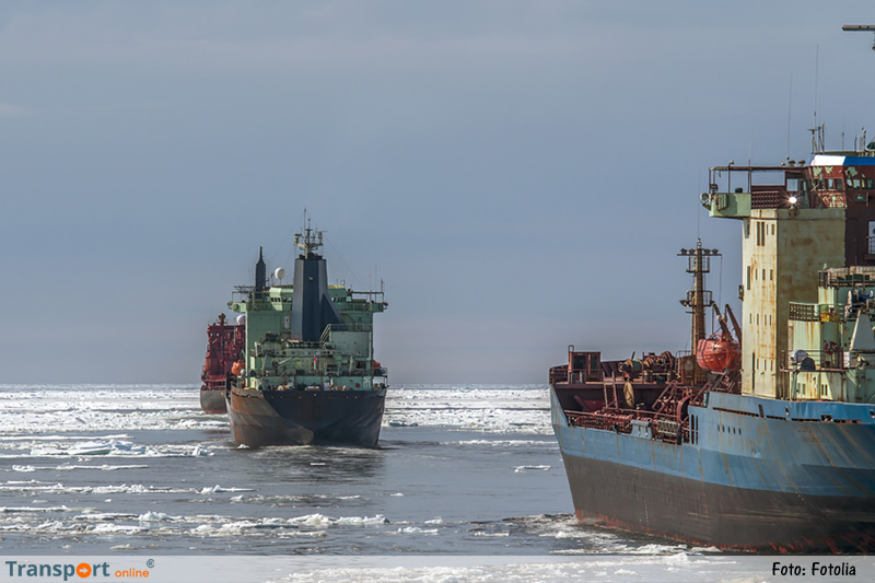 'Nederlandse havens moeten verbod stookolie Noordpoolgebied steunen'