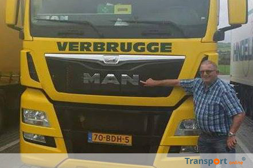 Vrachtwagenchauffeur Willem de Jonge met pensioen: 'Afscheid nemen met 110 koeken'