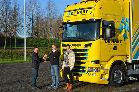 Overhandiging Scania V8 aan De Hart Heusden