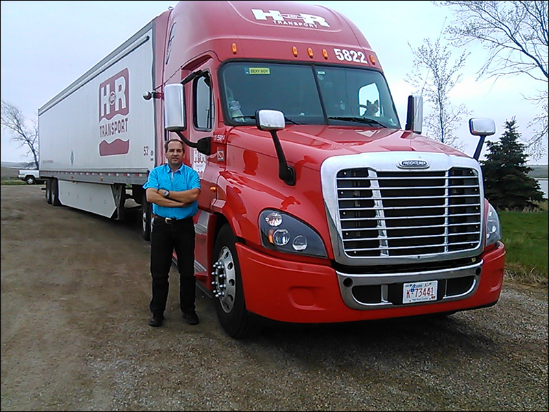 wacht Tegen timmerman Transport Online - Vrachtwagenchauffeur Joe Lenzen is dolgelukkig in Canada